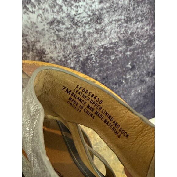 Sofft Wedge Sandals Womens 7 Gold Metallic Leather Gladiator Boho Mod City - Picture 6 of 10